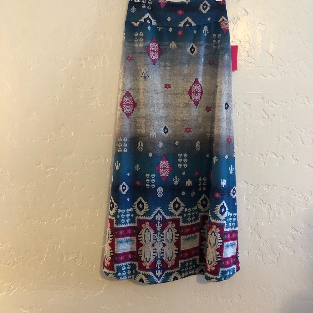 Amy Byer high waist, maxi skirt, size medium